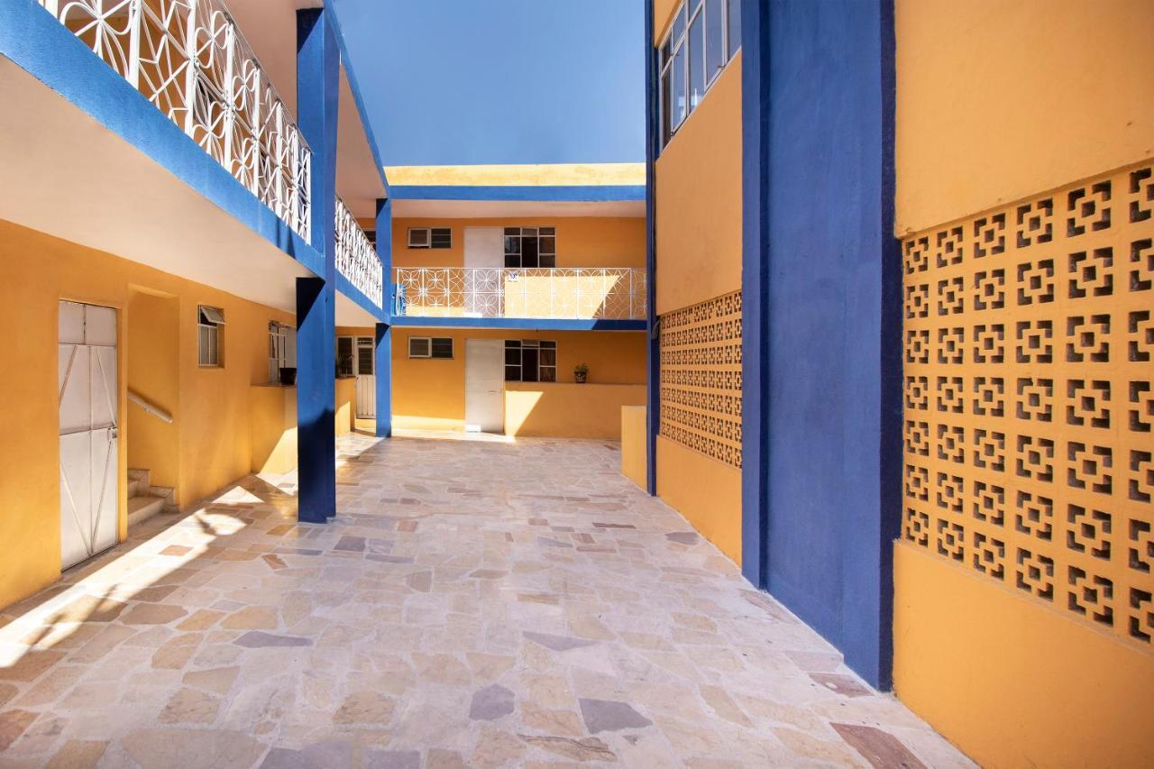 Hotel Casa De Huespedes Hidalgo เตฮัวกัน ภายนอก รูปภาพ