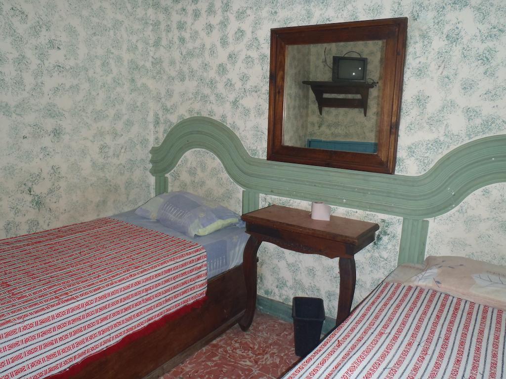 Hotel Casa De Huespedes Hidalgo เตฮัวกัน ห้อง รูปภาพ